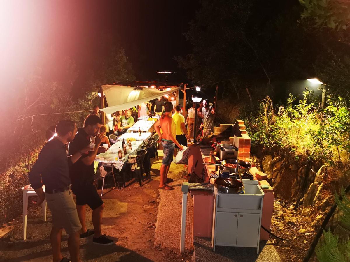 Vacanzamaredue 2 Residence マリーナ・ディ・カンポ エクステリア 写真