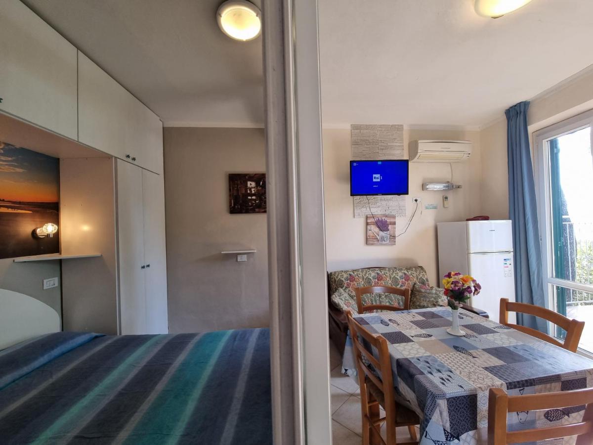 Vacanzamaredue 2 Residence マリーナ・ディ・カンポ エクステリア 写真