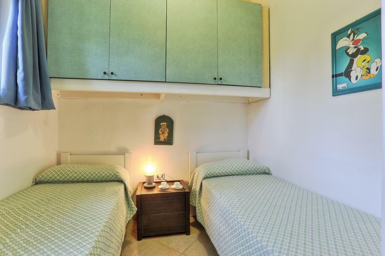 Vacanzamaredue 2 Residence マリーナ・ディ・カンポ エクステリア 写真